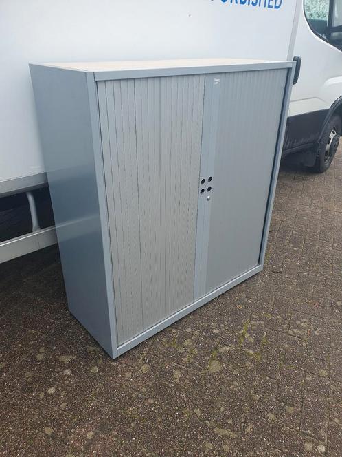 Gispen Meta roldeurkast aluminium grijs ( 10 beschikbaar, Huis en Inrichting, Kasten | Roldeurkasten en Archiefkasten, Zo goed als nieuw