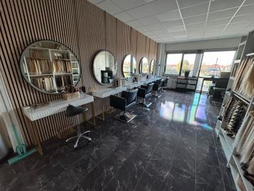  Kapsalon /Extensions  Studio ter overnamen beschikbaar voor biedingen
