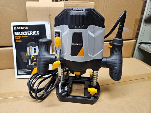 Nieuwe   Batavia 1200W Bovenfrees € 40,00, Doe-het-zelf en Verbouw, Gereedschap | Freesmachines, Nieuw, Elektrisch, Bovenfrees