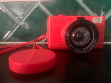 Lomography Fisheye One rood ingebouwde flitser beschikbaar voor biedingen