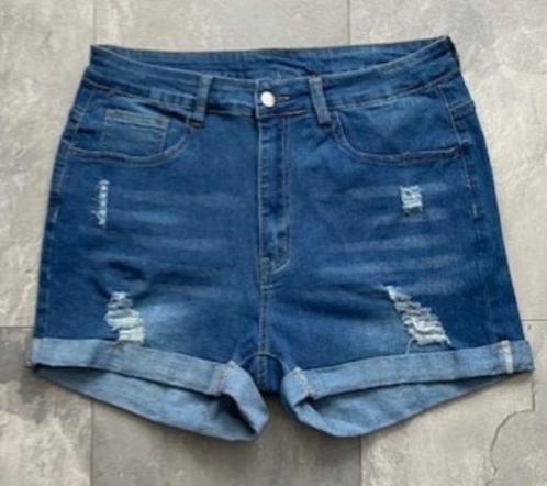 Donkerblauwe spijkershort, maat 0XL (qwe), Kleding | Dames, Broeken en Pantalons, Zo goed als nieuw, Maat 42/44 (L), Blauw, Kort