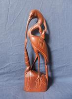 Houten sculptuur Kraanvogel m. garnaal Bali Indonesie h 28,5, Antiek en Kunst, Kunst | Beelden en Houtsnijwerken, Ophalen of Verzenden