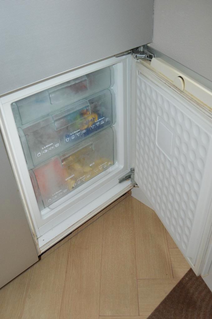 mooie SIEMENS dubbeldeurs inbouw koelvries combinatie kast, Witgoed en Apparatuur, Koelkasten en IJskasten, Gebruikt, Met aparte vriezer