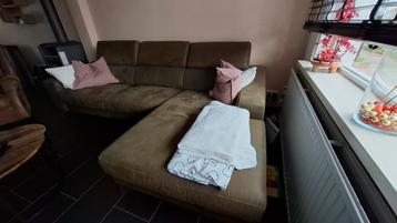  hoekbank beschikbaar voor biedingen