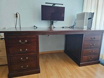 Massief eiken bureau met lades 200x89 beschikbaar voor biedingen