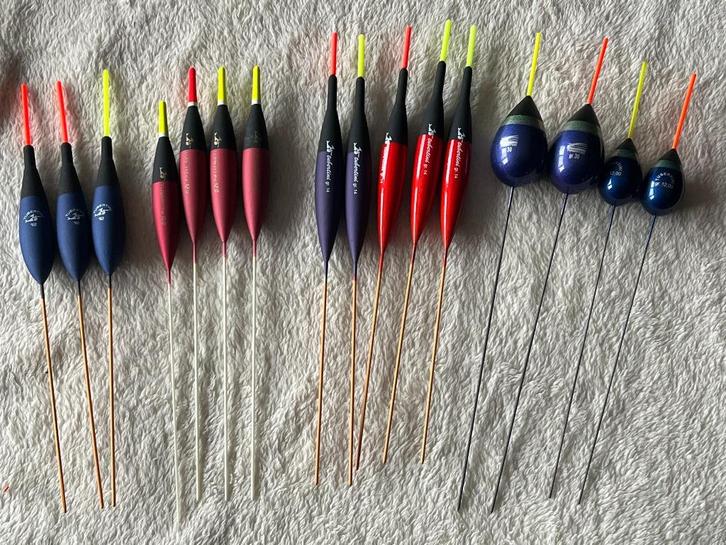 adv 174 / NIEUW mixset 16 dobbers, Watersport en Boten, Hengelsport | Witvissen, Nieuw, Dobber of Lood, Ophalen of Verzenden