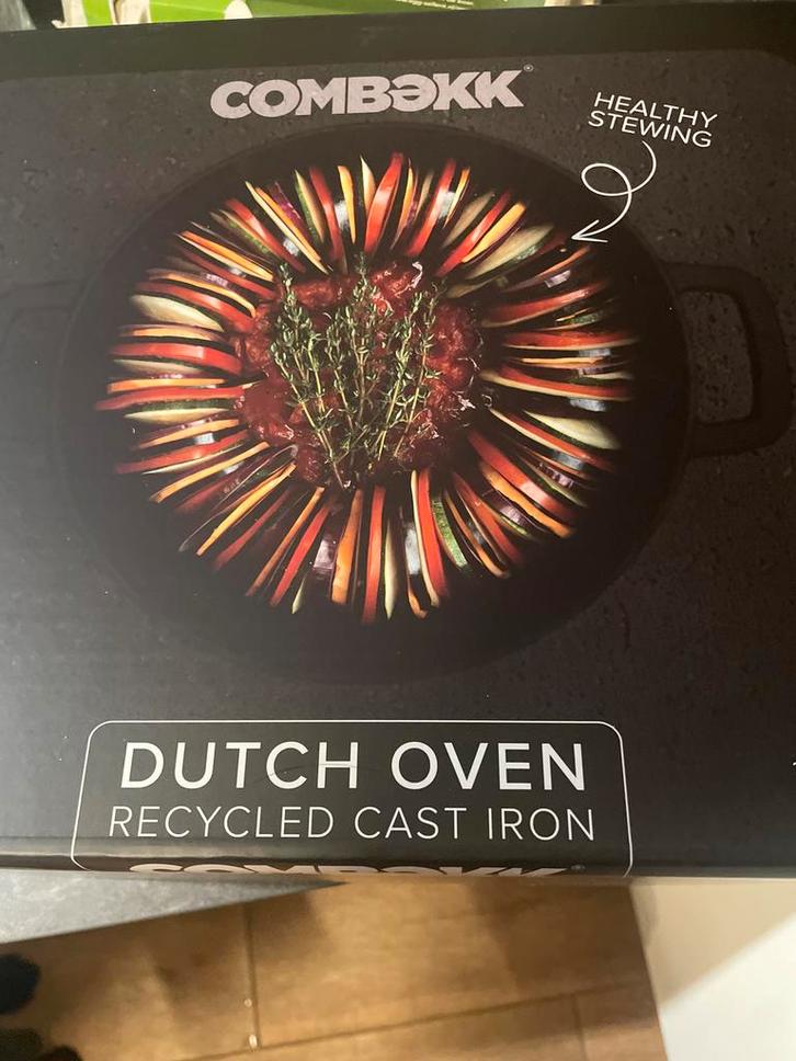 Combekk Dutch Oven - Nieuw gewonnen prijs!, Huis en Inrichting, Keuken | Potten en Pannen, Nieuw, Koekenpan of Braadpan, Gietijzer