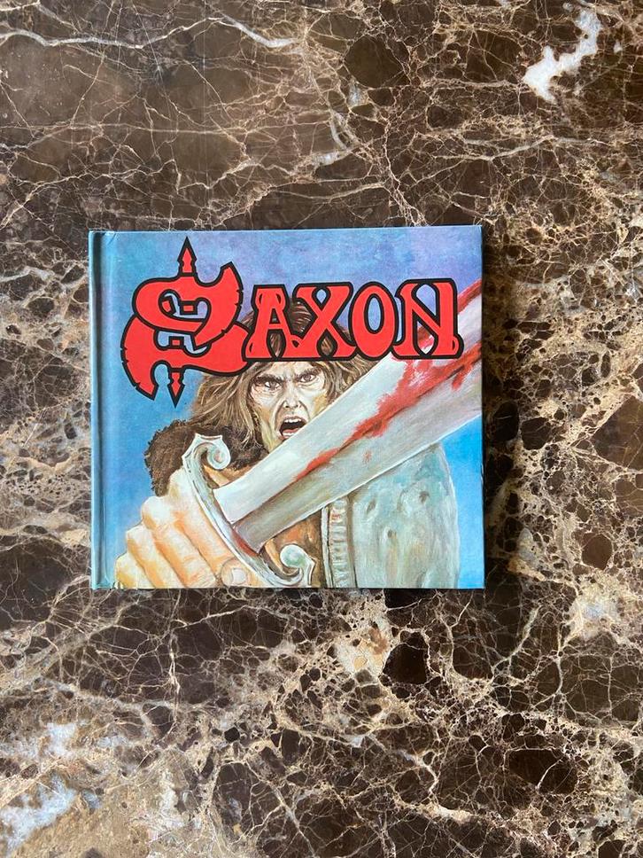 Saxon - Saxon Mediabook (Zo goed als nieuw), Cd's en Dvd's, Cd's | Hardrock en Metal, Zo goed als nieuw, Boxset, Ophalen of Verzenden