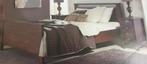 Bed met 2 nachtkastjes 'ravage' notenkleur., Ophalen, Gebruikt, Bruin, Tweepersoons