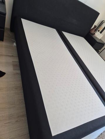 Nette Boxspring 180x200 zwart. zonder matrassen beschikbaar voor biedingen
