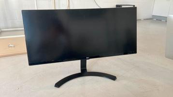 LG 34’ Widescreen 34WL75-B beschikbaar voor biedingen