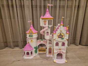 Playmobil Princess Kasteel 70447 en nog 3 andere sets  beschikbaar voor biedingen