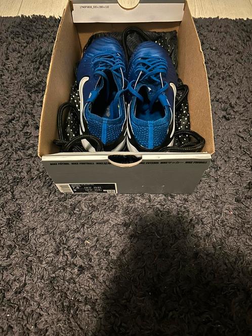 Nike tiempo legend 10 elite fg maat 40,5, Sport en Fitness, Voetbal, Zo goed als nieuw, Schoenen, Ophalen