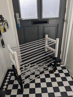 Two IKEA Tjusig Shoe Racks – Black & White, Good Condition, Huis en Inrichting, Ophalen, Zo goed als nieuw