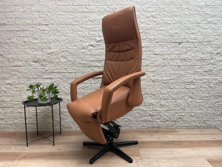 De Toekomst sta op stoel XL relax fauteuil stoel ACCU, Huis en Inrichting, Fauteuils, Zo goed als nieuw, Leer, 50 tot 75 cm, Ophalen