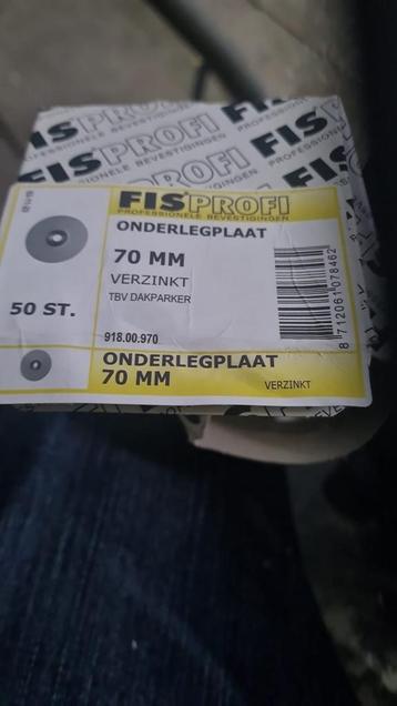 130 Isolatie schroeven en platen beschikbaar voor biedingen