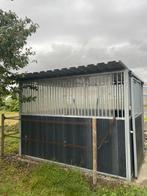 Nette kunststof box of schuilstal incl dak, Dieren en Toebehoren, Stalling en Weidegang, Toebehoren, 1 paard of pony