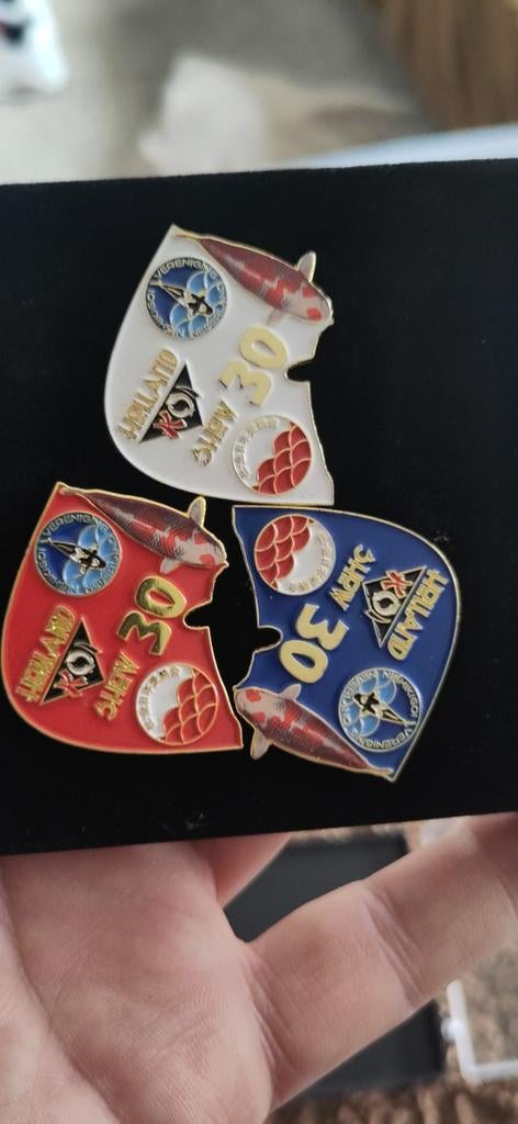 3 Speldjes Koi Schow Arcen, Ophalen of Verzenden, Nieuw, Overige onderwerpen, Speldje of Pin