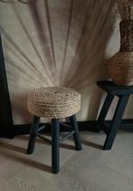 Industriële kruk met touw zitting, Ophalen of Verzenden, Gebruikt, Hout