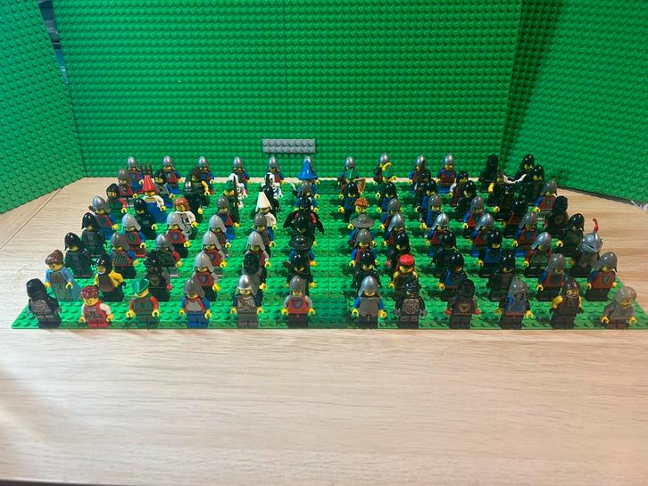 Lego castle minifiguren en onderdelen, Kinderen en Baby's, Speelgoed | Duplo en Lego, Zo goed als nieuw, Lego, Losse stenen, Ophalen of Verzenden
