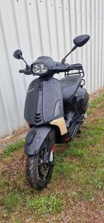 Vespa Sprint 2021 voor Onderdelen zonder 123, Ophalen, Gebruikt