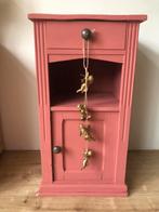 Nachtkastje / halkastje zalmroze, Ophalen, Gebruikt, Minder dan 45 cm, 70 cm of meer