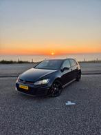 Volkswagen Golf 2.0 TSI 169KW 5D DSG 2015 Zwart, Auto's, 65 €/maand, Zwart, 4 cilinders, 1984 cc