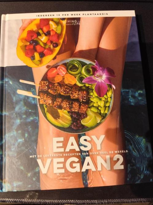 Perfecte staat: easy vegan 2 Living the Green life - 2, Boeken, Kookboeken, Zo goed als nieuw, Ophalen of Verzenden