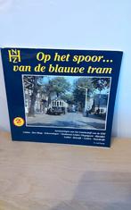 Op het spoor van de blauwe tram, Verzamelen, Spoorwegen en Tramwegen, Ophalen of Verzenden, Zo goed als nieuw, Tram