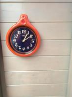 Vintage UWS Wandklok J70 - Oranje/Blauw, Ophalen of Verzenden