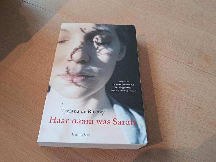 Tatiana de Rosnay - Haar naam was Sarah, Boeken, Literatuur, Zo goed als nieuw, Ophalen of Verzenden