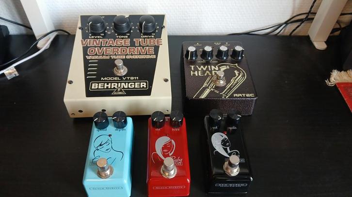 Diverse effecten pedalen, Red Witch, Artec, Behringer, Muziek en Instrumenten, Effecten, Gebruikt, Ophalen