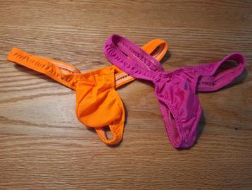  heren string maat S beschikbaar voor biedingen