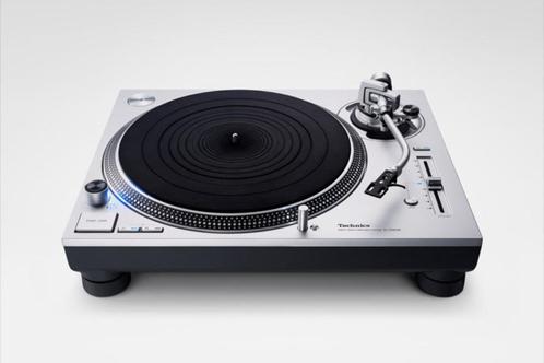 Technics sl1200 gr + upgrade stroomkabel 2 meter van € 129,-, Audio, Tv en Foto, Platenspelers, Zo goed als nieuw, Platenspeler