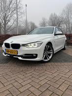 BMW 3-Serie 2.0IX 320 135KW Aut8 (f30) 2015 panorama, Auto's, BMW, Automaat, Euro 5, Achterwielaandrijving, 74 €/maand