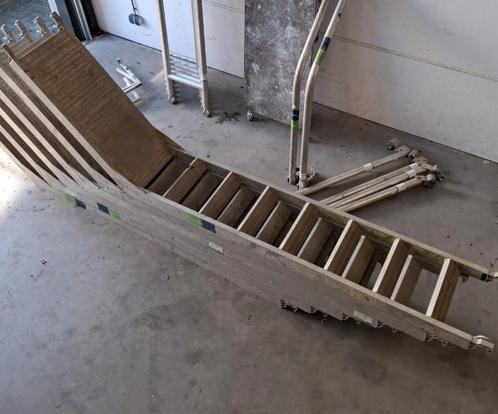 Rolsteiger trappen-Trappentoren, Doe-het-zelf en Verbouw, Steigers, Zo goed als nieuw, Rolsteiger of Kamersteiger, 5 meter of hoger