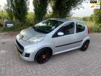 Peugeot 107 1.0-12V Urban Move|5dr|Airco, Voorwielaandrijving, Stof, Gebruikt, 4 stoelen