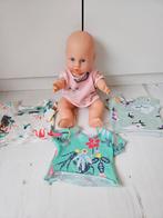 Klein popje met tot 4 shirtjes, Ophalen, Gebruikt, Babypop