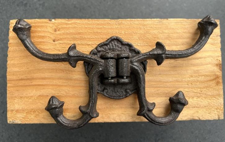 Gietijzeren kapstok met draaibare haken bruin, Huis en Inrichting, Woonaccessoires | Kapstokken, Nieuw, Wandkapstok, Minder dan 100 cm