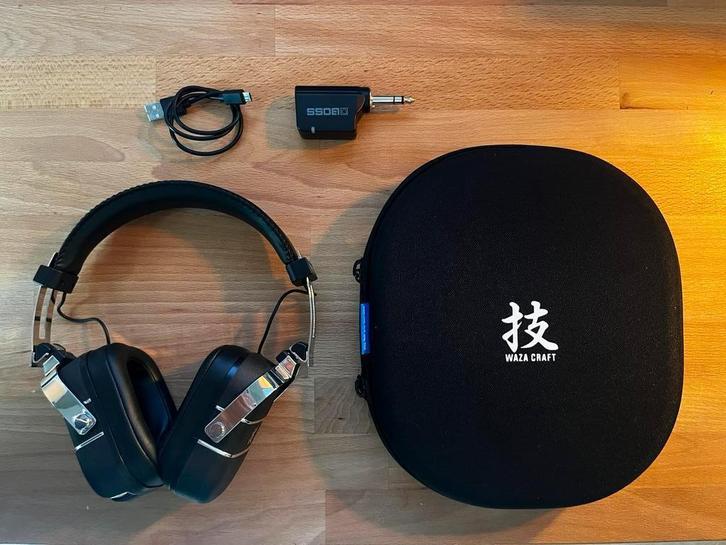 BOSS Waza Air met Boss WL-T gitaarzender en Boss case, Muziek en Instrumenten, Versterkers | Bas en Gitaar, Zo goed als nieuw