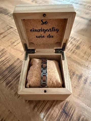 Mooie armband Acoustic walnoot & antiek zilver beschikbaar voor biedingen
