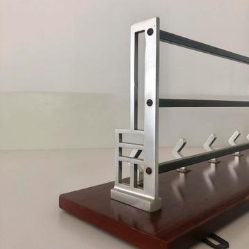 Art Deco kapstok beschikbaar voor biedingen