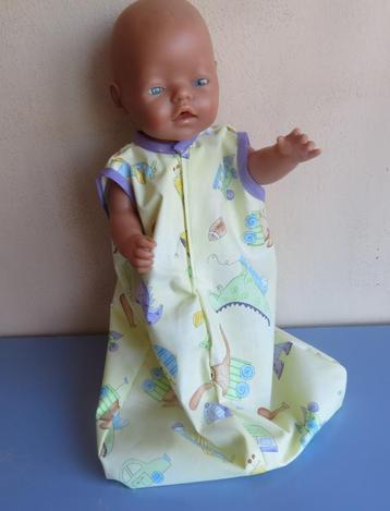 Poppenkleertjes poppenkleding Baby pop 40-43c trappelzak 96 beschikbaar voor biedingen