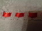 wit kant+rood satijn lint 1,5 cm br prijs per meter 0.50, Ophalen of Verzenden, Nieuw, Kant