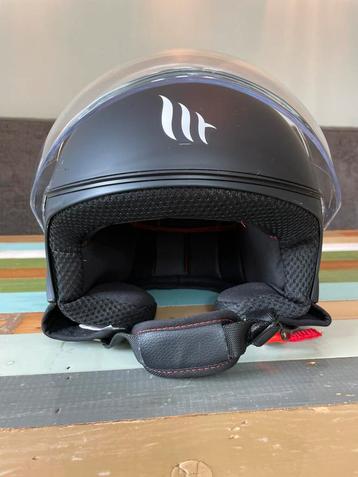 Helm scooter MT HELMETS beschikbaar voor biedingen