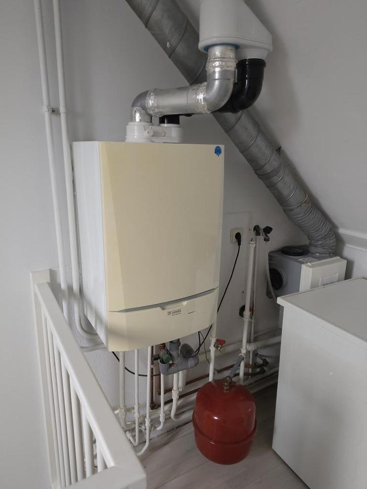 Remeha Calenta HR 28C CW4, Doe-het-zelf en Verbouw, Geisers en Boilers, Gebruikt, Geiser, Aardgas, Minder dan 20 liter, Ouder dan 10 jaar