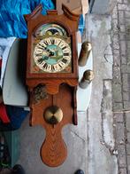 Antieke Friese staartklok met maanstand, Ophalen of Verzenden