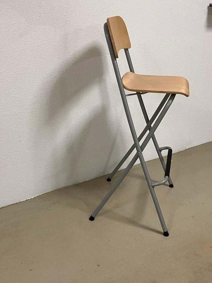 IKEA Franklin Barkruk - Inklapbaar - 74cm, Huis en Inrichting, Barkrukken, Gebruikt, 60 tot 90 cm, Hout, 1 kruk, Ophalen of Verzenden