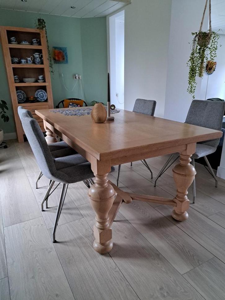 Houten Eettafel met bolpoten, Huis en Inrichting, Tafels | Eettafels, Gebruikt, 50 tot 100 cm, 150 tot 200 cm, Rechthoekig, Ophalen