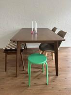 Tafel, bankje en stoelen (donker hout & beige), Huis en Inrichting, Tafels | Eettafels, Ophalen, Gebruikt, 100 tot 150 cm, 50 tot 100 cm